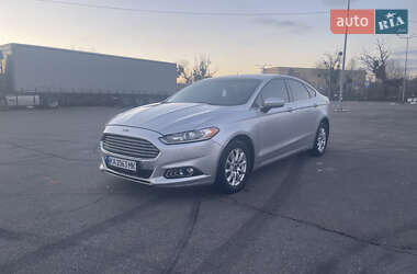 Седан Ford Fusion 2015 в Киеве