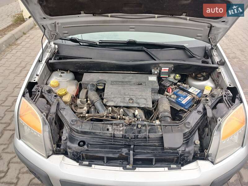 Хэтчбек Ford Fusion 2010 в Одессе