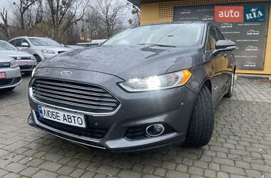 Седан Ford Fusion 2014 в Львові