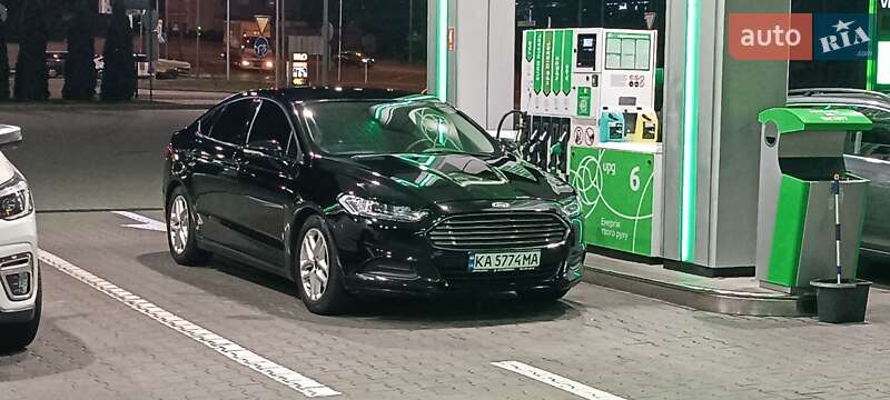 Седан Ford Fusion 2015 в Киеве фото Седан Ford Fusion 2015 в Киеве