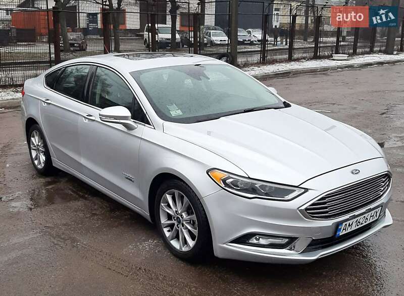 Седан Ford Fusion 2016 в Житомирі