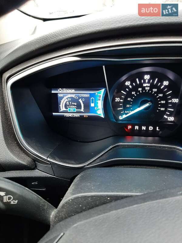 Седан Ford Fusion 2016 в Житомирі