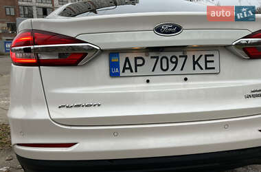 Седан Ford Fusion 2018 в 
