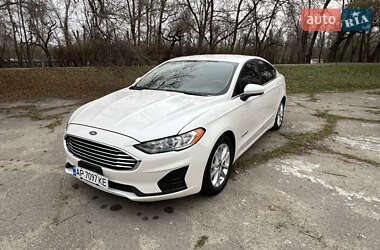Седан Ford Fusion 2018 в 