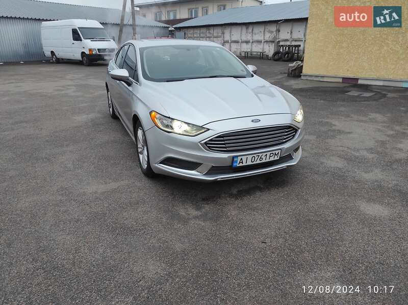 Седан Ford Fusion 2017 в Березані