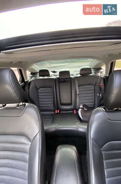 Седан Ford Fusion 2015 в 