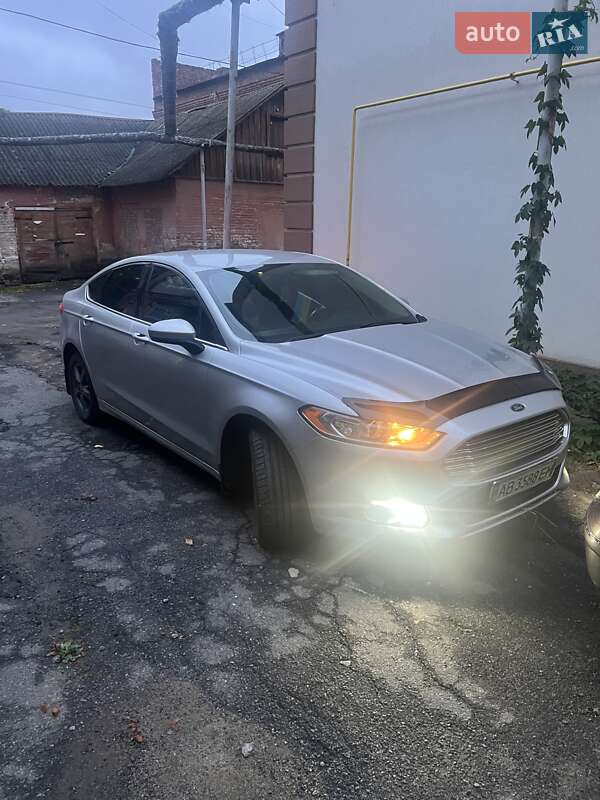 Седан Ford Fusion 2014 в Виннице