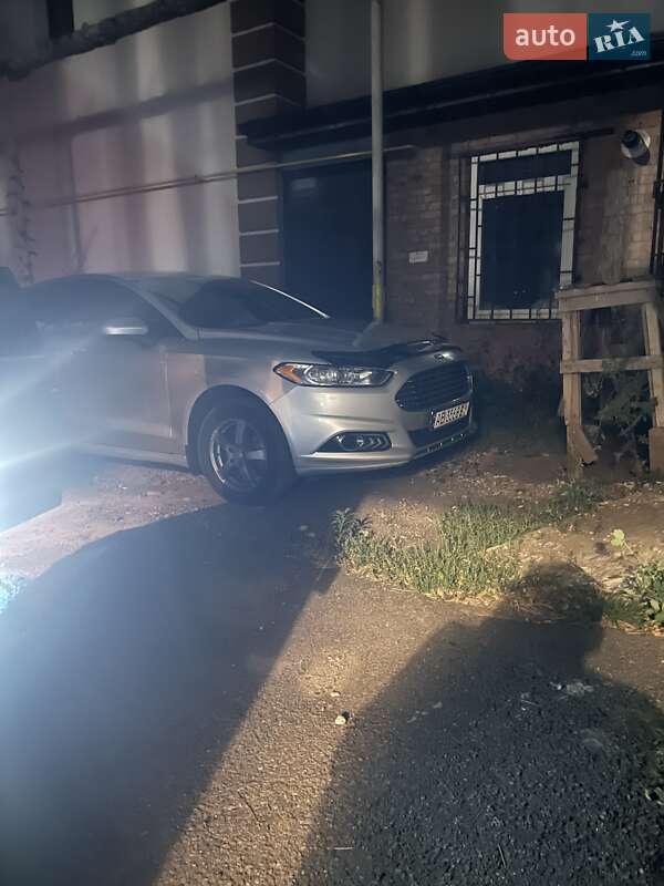 Седан Ford Fusion 2014 в Виннице
