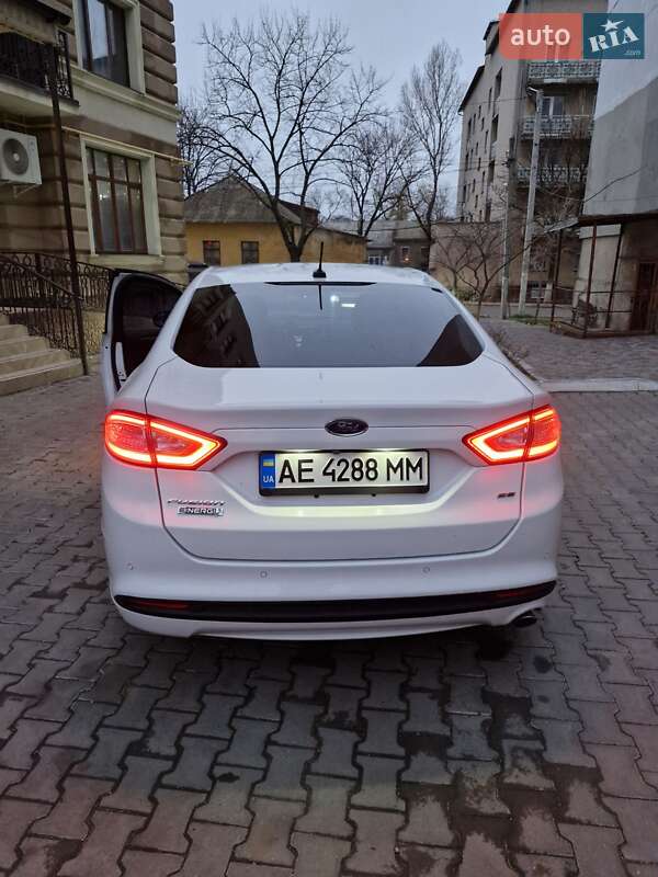 Седан Ford Fusion 2015 в Белгороде-Днестровском