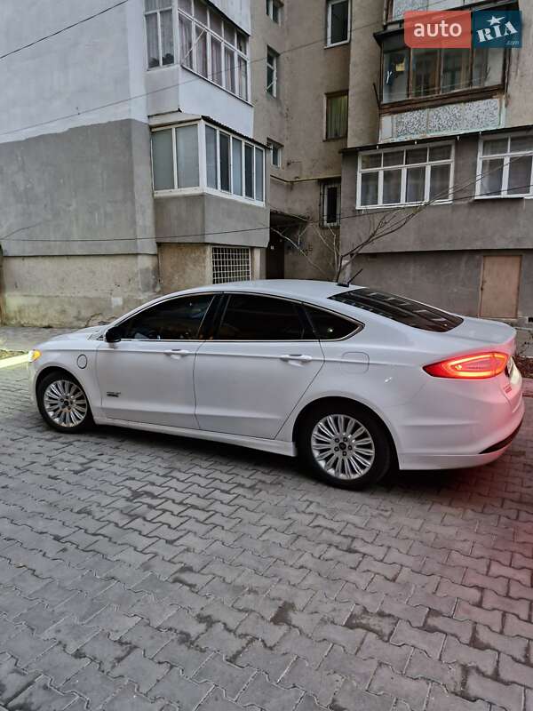 Седан Ford Fusion 2015 в Белгороде-Днестровском