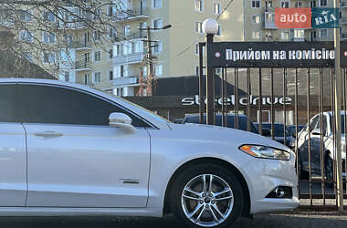 Седан Ford Fusion 2015 в Одесі