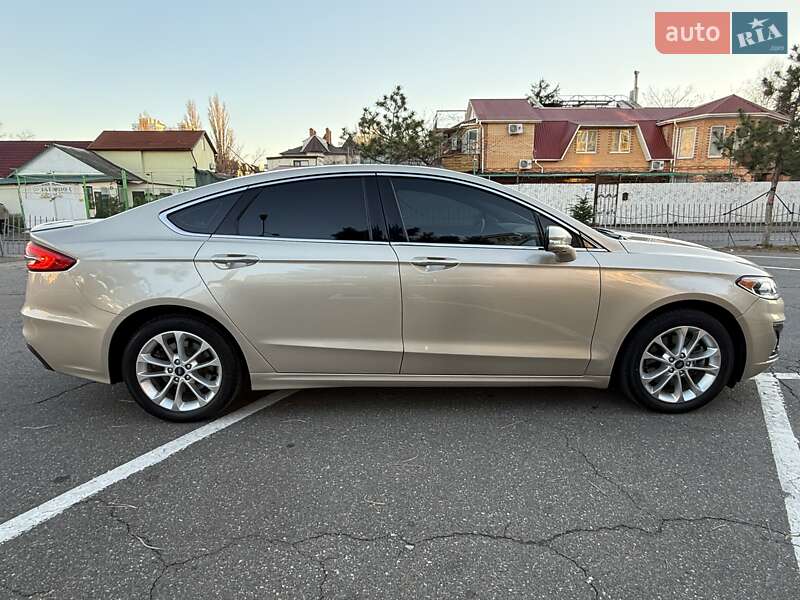 Седан Ford Fusion 2018 в Одессе