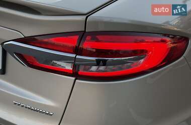 Седан Ford Fusion 2018 в Одесі