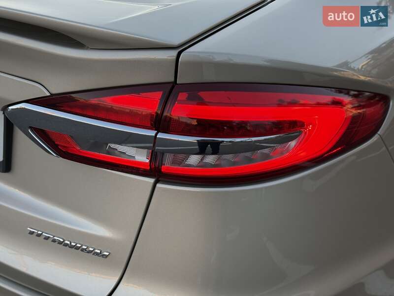Седан Ford Fusion 2018 в Одессе
