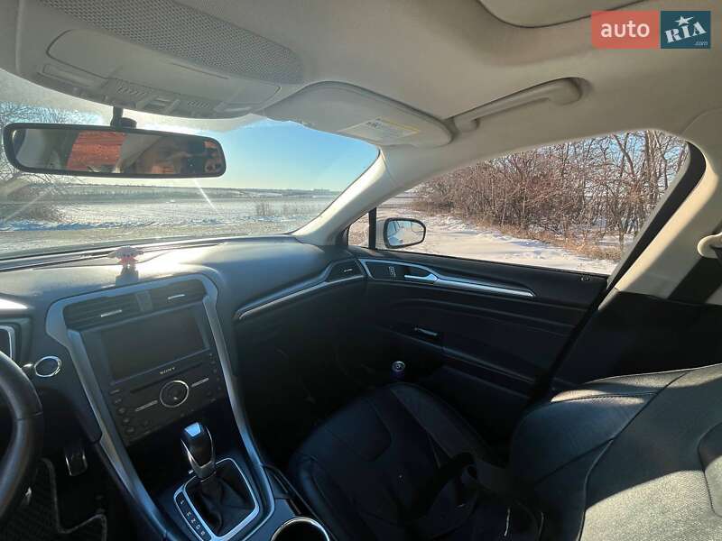 Седан Ford Fusion 2015 в Южноукраїнську