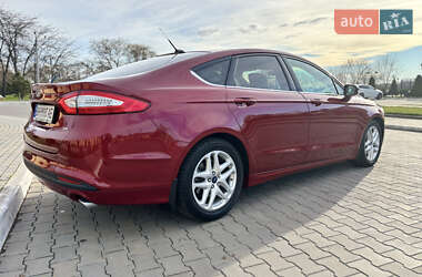 Седан Ford Fusion 2014 в Измаиле