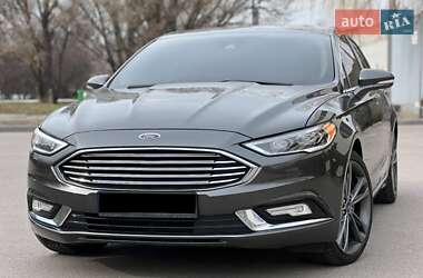 Седан Ford Fusion 2016 в Львові