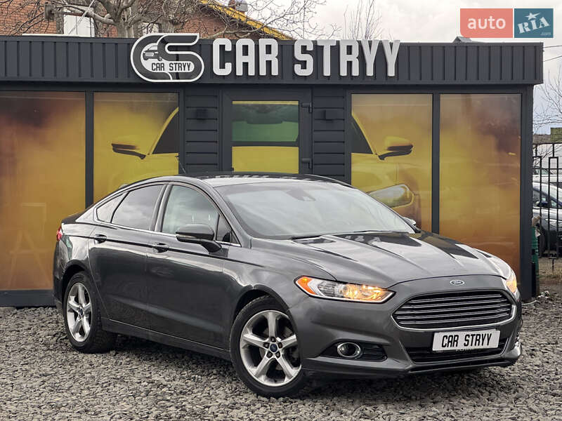 Седан Ford Fusion 2016 в Стрые