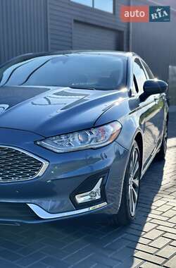 Седан Ford Fusion 2019 в Кропивницком