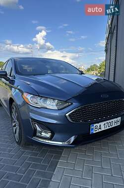 Седан Ford Fusion 2019 в Кропивницком