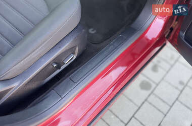 Седан Ford Fusion 2019 в 