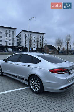 Седан Ford Fusion 2016 в Тернополі