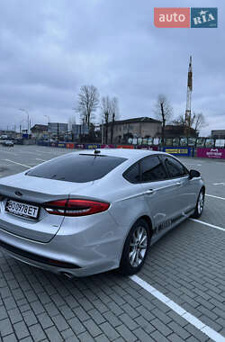 Седан Ford Fusion 2016 в Тернополі