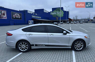 Седан Ford Fusion 2016 в Тернополі