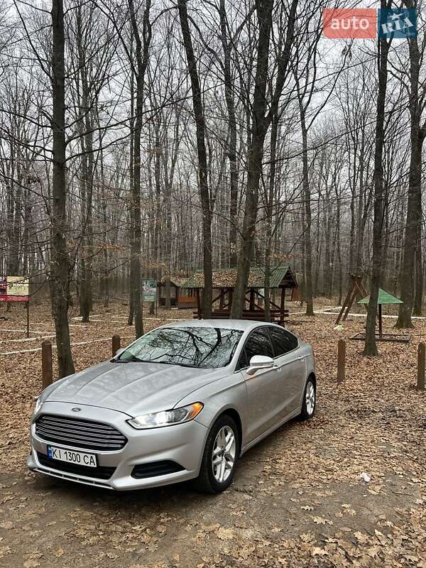 Седан Ford Fusion 2013 в Вінниці