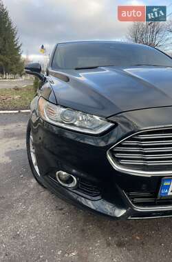 Седан Ford Fusion 2014 в 