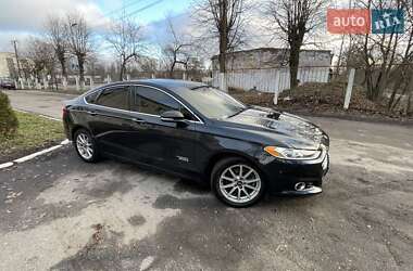 Седан Ford Fusion 2014 в 