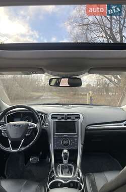 Седан Ford Fusion 2014 в 