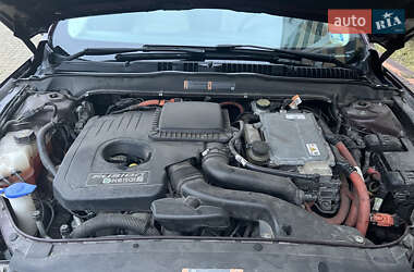 Седан Ford Fusion 2013 в 