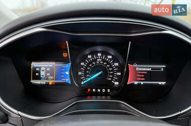 Седан Ford Fusion 2013 в 