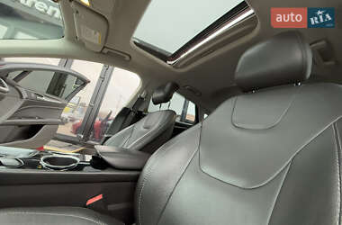 Седан Ford Fusion 2013 в 