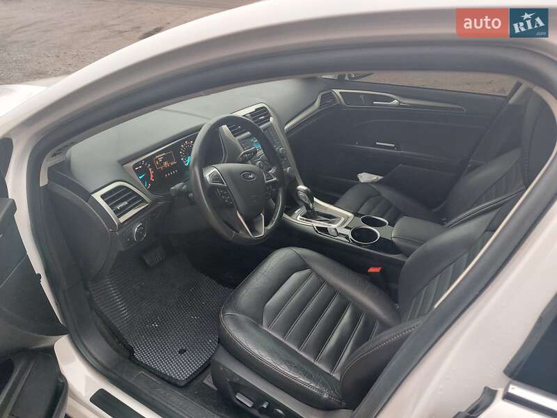 Седан Ford Fusion 2013 в Кагарлыке