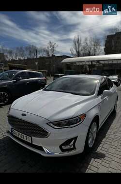 Ford Fusion 2020