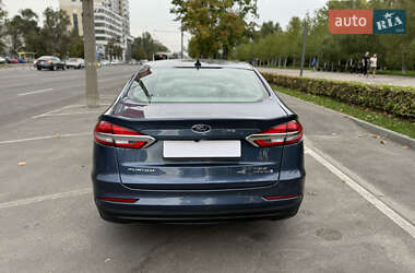 Седан Ford Fusion 2019 в Дніпрі