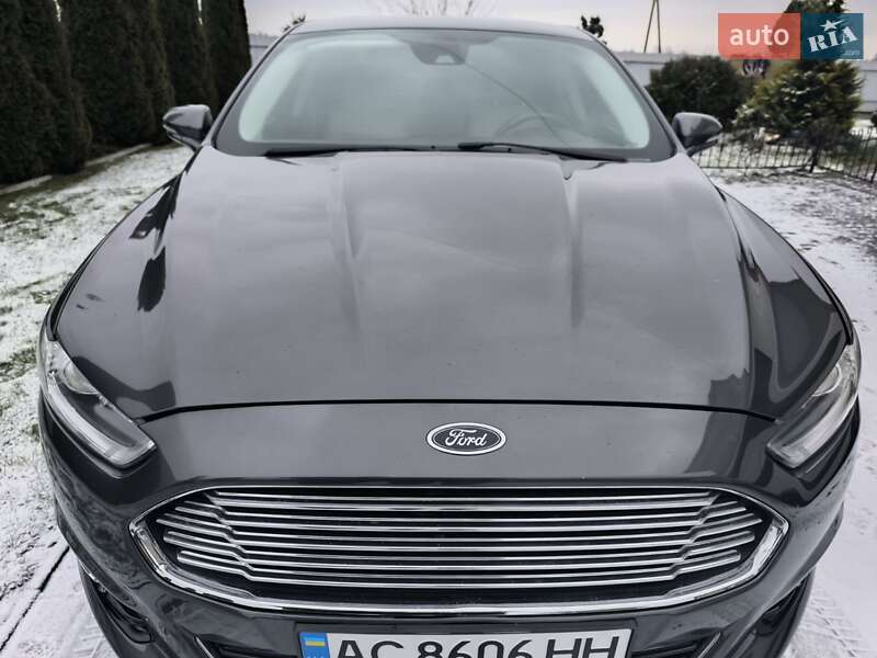 Седан Ford Fusion 2014 в Нововолынске
