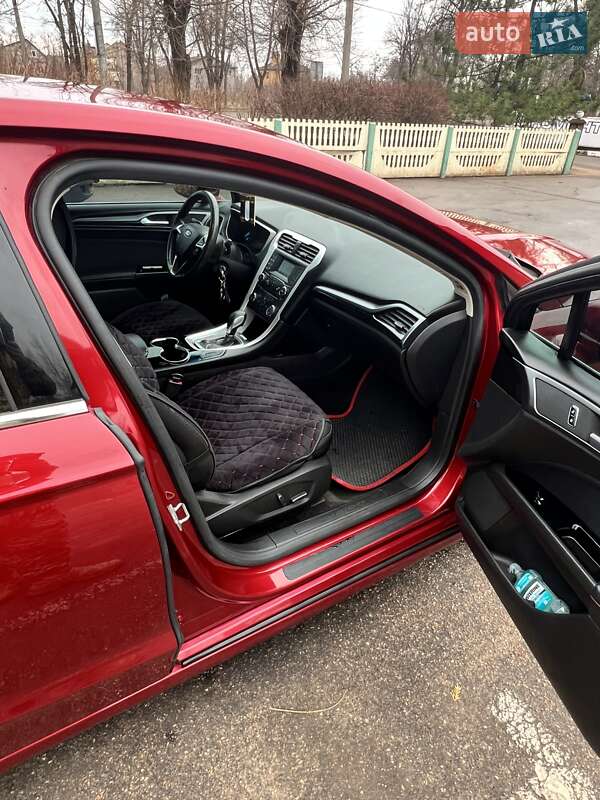 Седан Ford Fusion 2015 в Кривом Роге