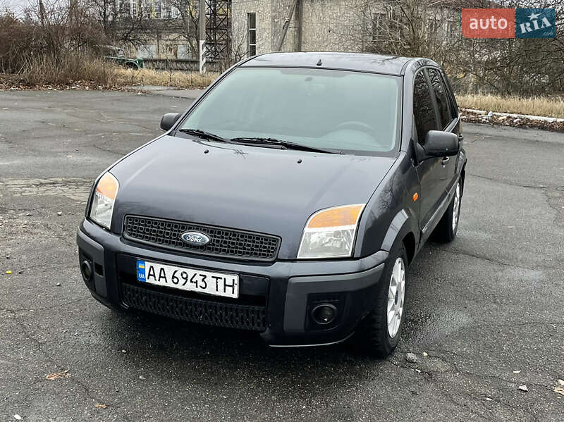 Хетчбек Ford Fusion 2008 в Києві