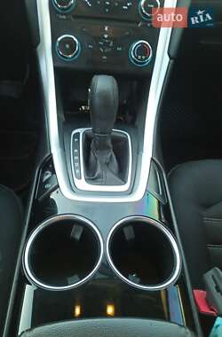 Седан Ford Fusion 2012 в 