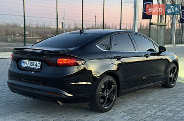 Седан Ford Fusion 2015 в Измаиле