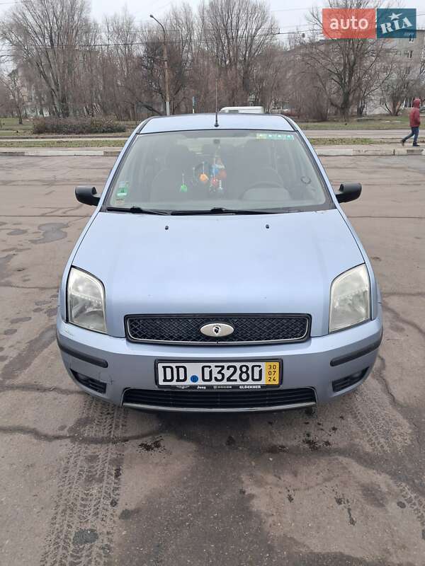 Хетчбек Ford Fusion 2004 в 