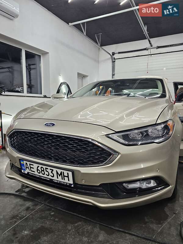 Седан Ford Fusion 2016 в Луцке