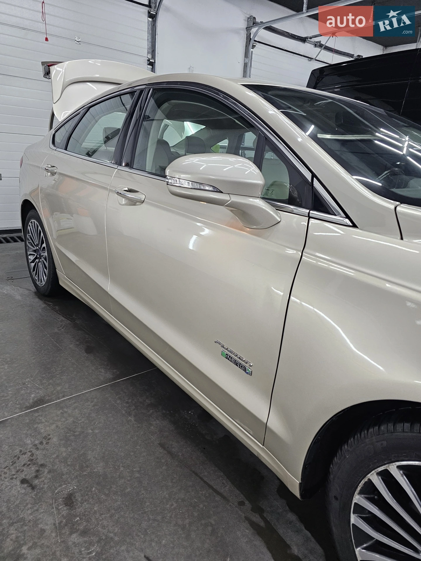 2016 Ford Fusion - мініатюра 18