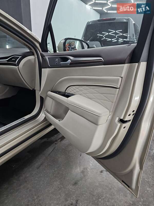 Седан Ford Fusion 2016 в Луцке