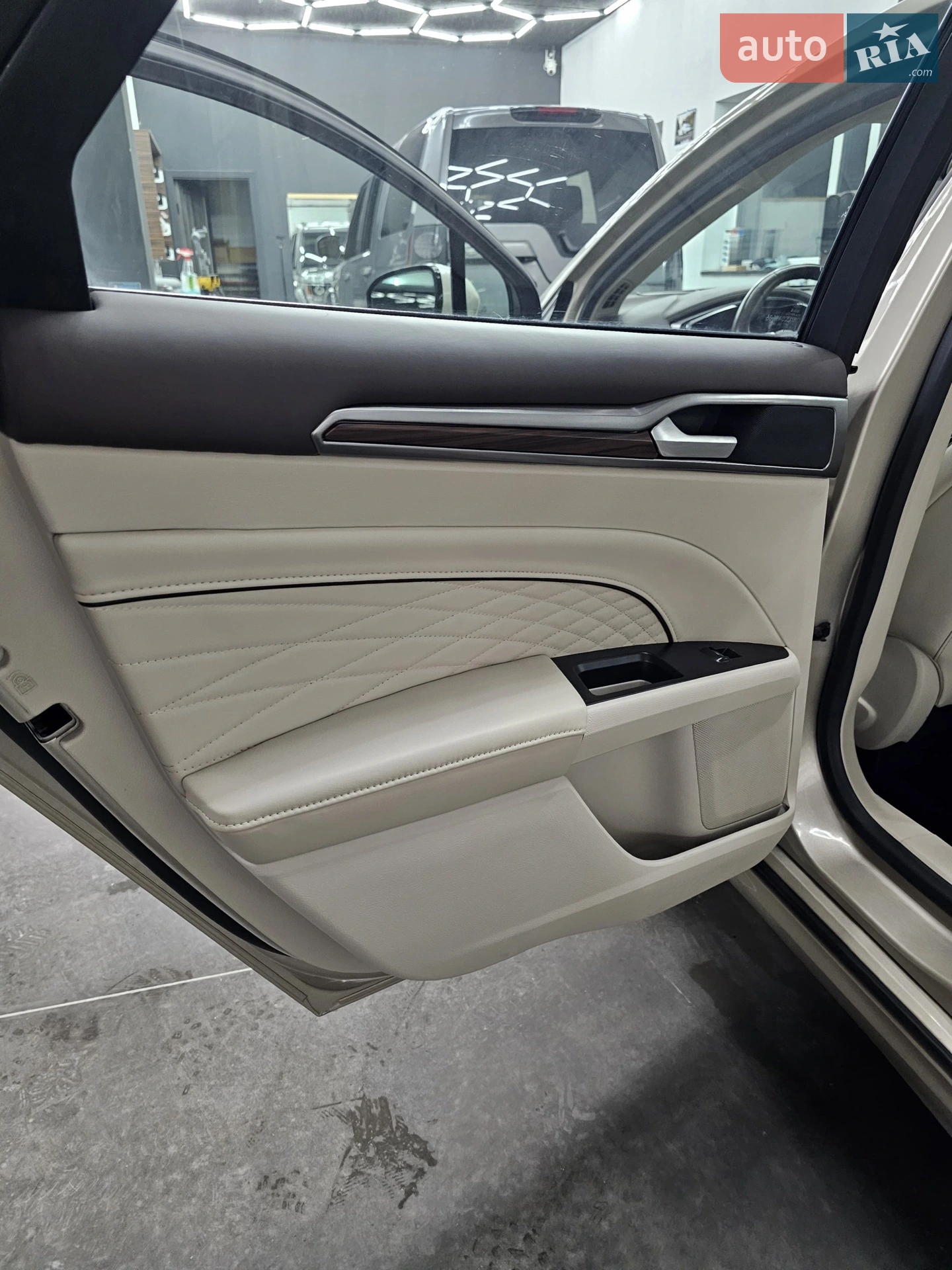 2016 Ford Fusion - мініатюра 61