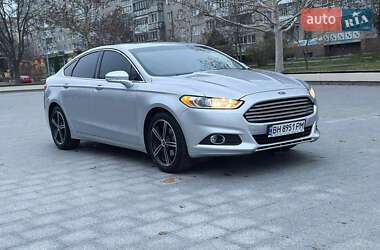 Седан Ford Fusion 2016 в Одесі