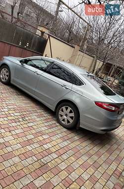 Седан Ford Fusion 2013 в Одесі